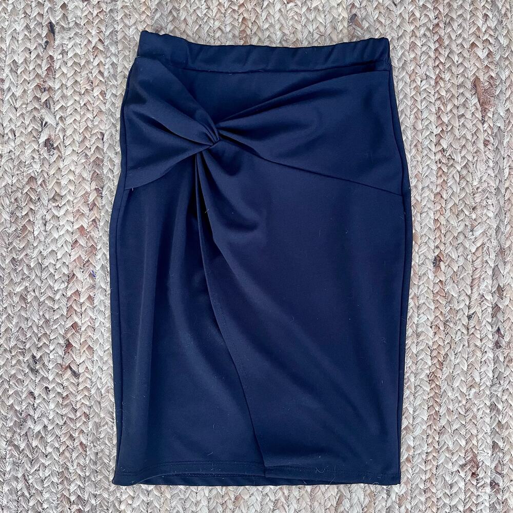 Vintage 90s black stretchy pencil skirt